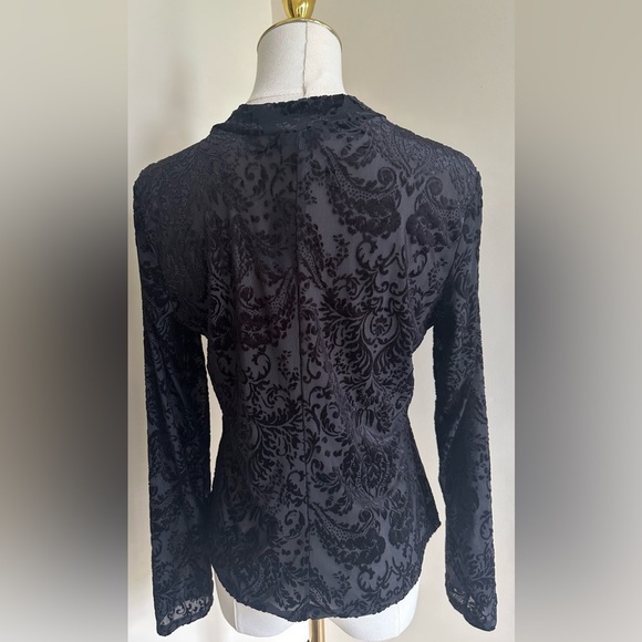 NWT Express Black Velvet Top- Medium - Picture 4 of 9